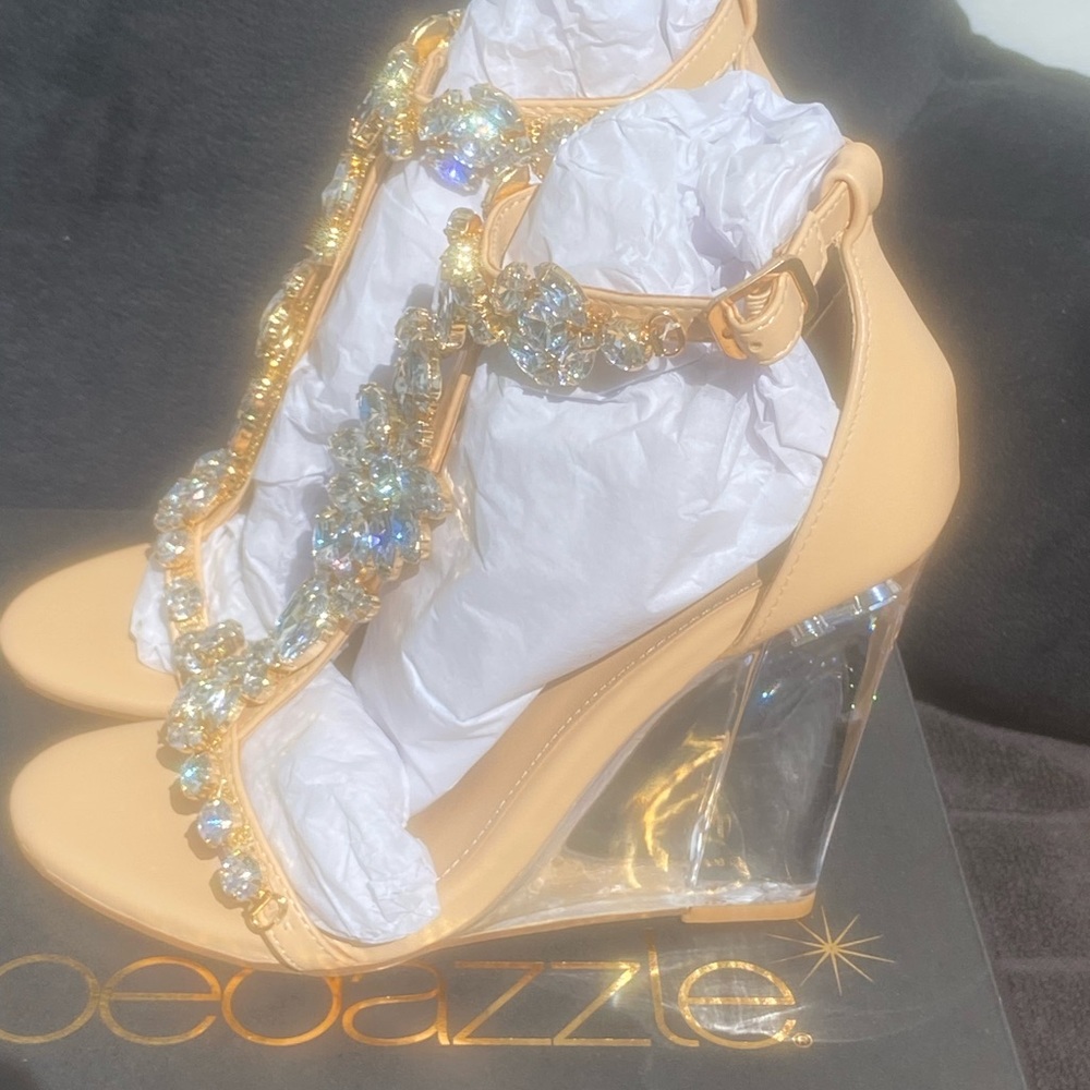 Shoe Dazzle Constance Wedge Sandal Size 7 NWT - Picture 7 of 11